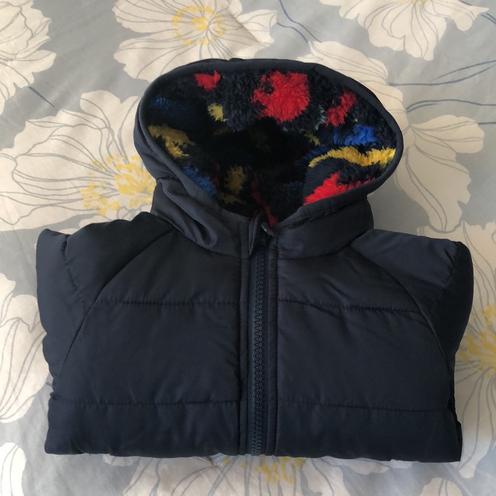OLDNAVY REVERSIBLE PUFFER JACKET FOR BABY SIZE 3-6 Months - Picture 6 of 17